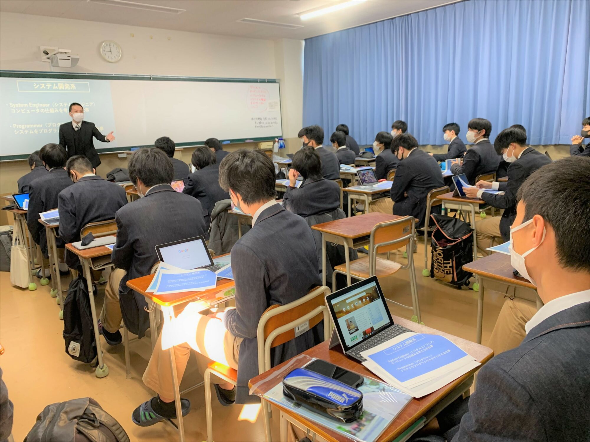 【高校生向け出張授業】関西高等学校ＩＴビジネス科２年生に向けてプログラミング基礎講座を実施しました。